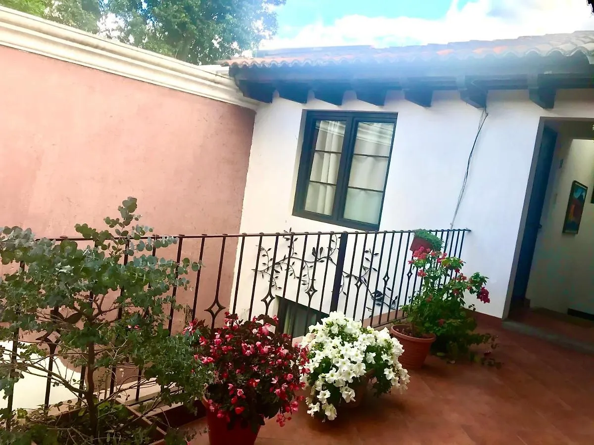 Hotel La Galeria Antigua