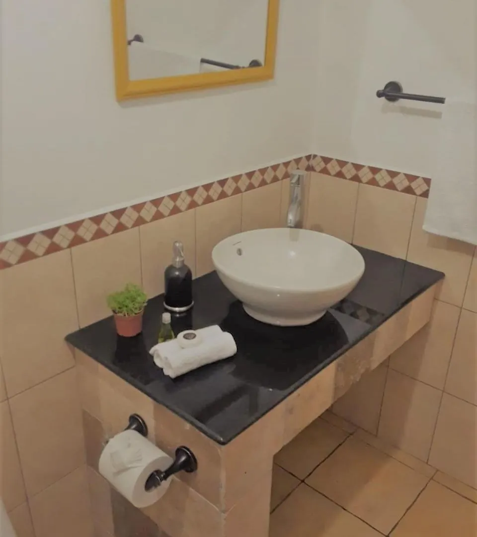 Hotel La Galeria Antigua 2*,